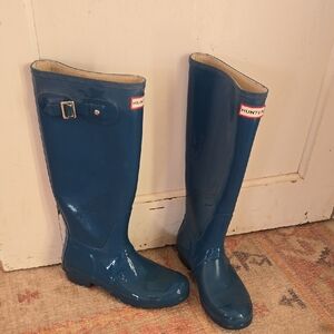 Hunter Glossy Blue Rain Boots